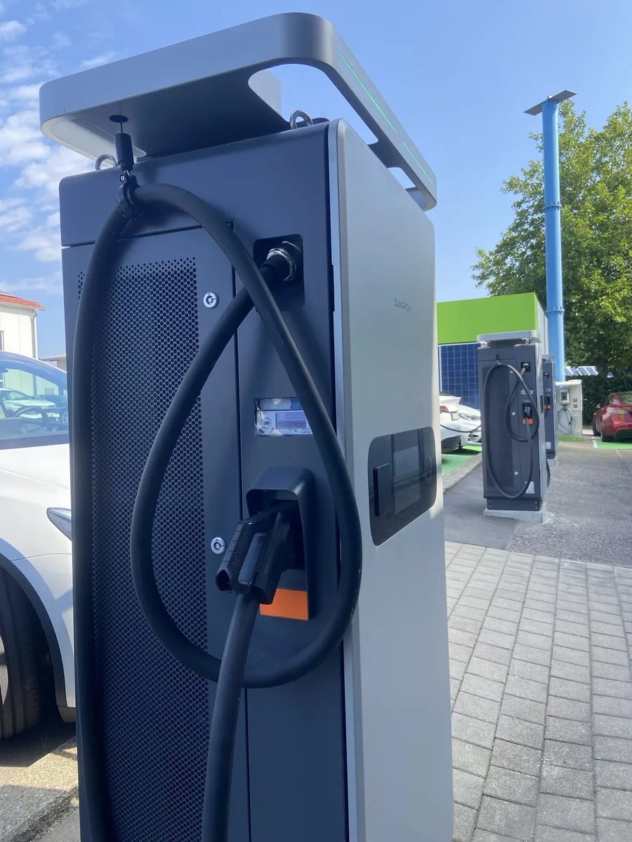 DC fast-charging station at the reference site